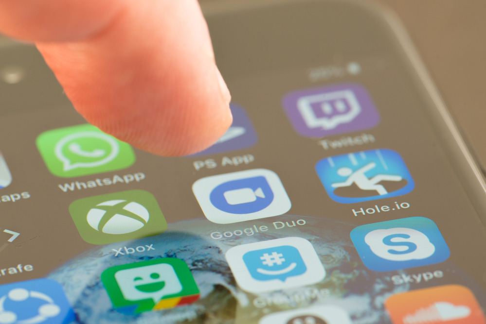 Can Spy Apps Monitor Social Media Activity?