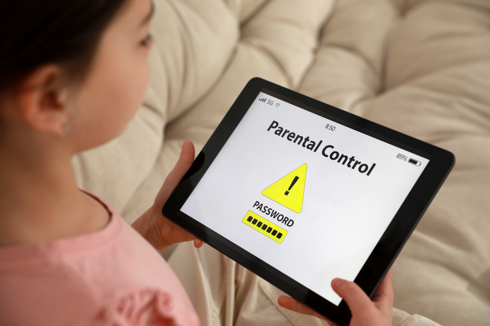 Differences Between Spy Apps & Parental Control Apps Explained